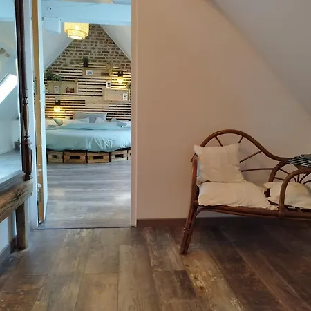 Holiday home A L'ombre Du Laurier